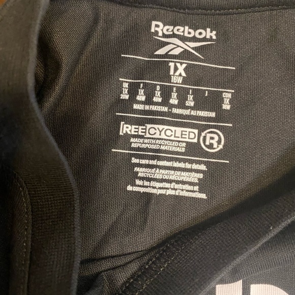 NWT Reebok Performance Tee. Woman’s. Black. Recycled material.Soft Light weight - Picture 2 of 9